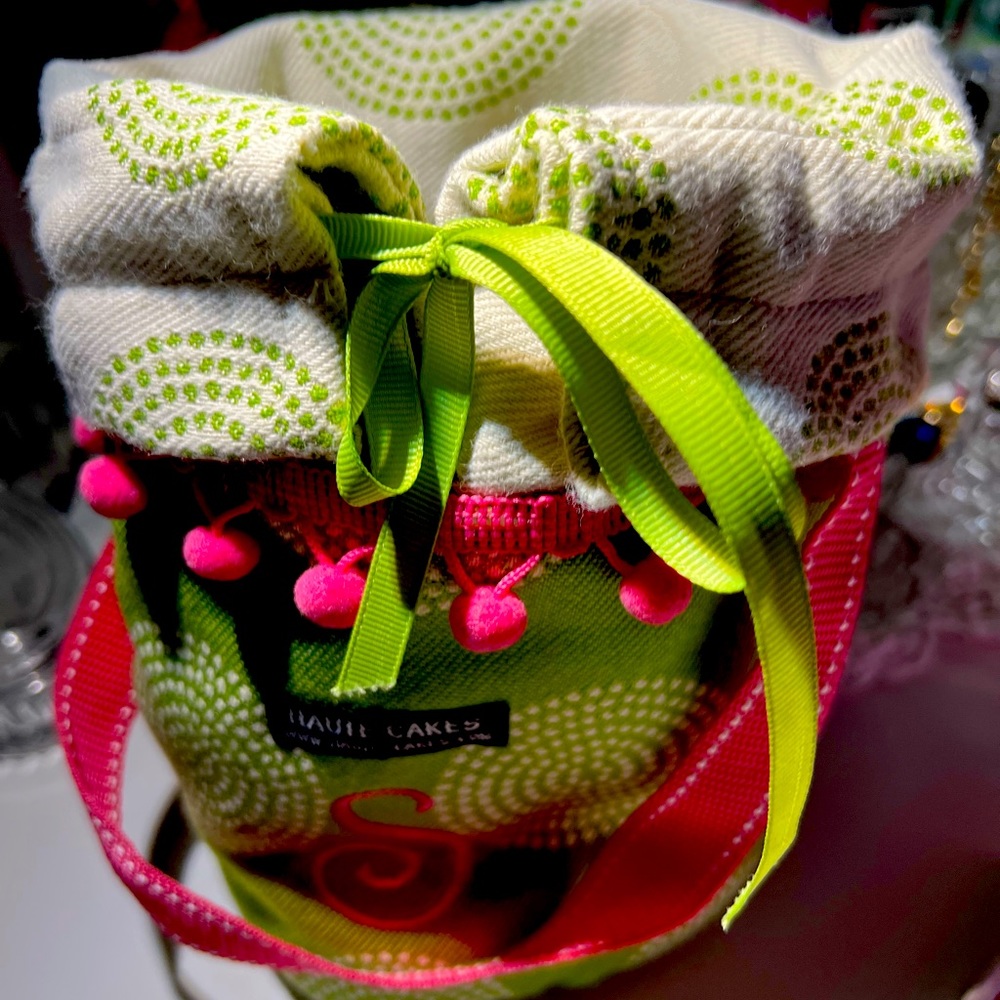 Makeup bag